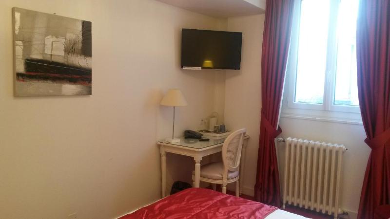 Superior Double Room image 3