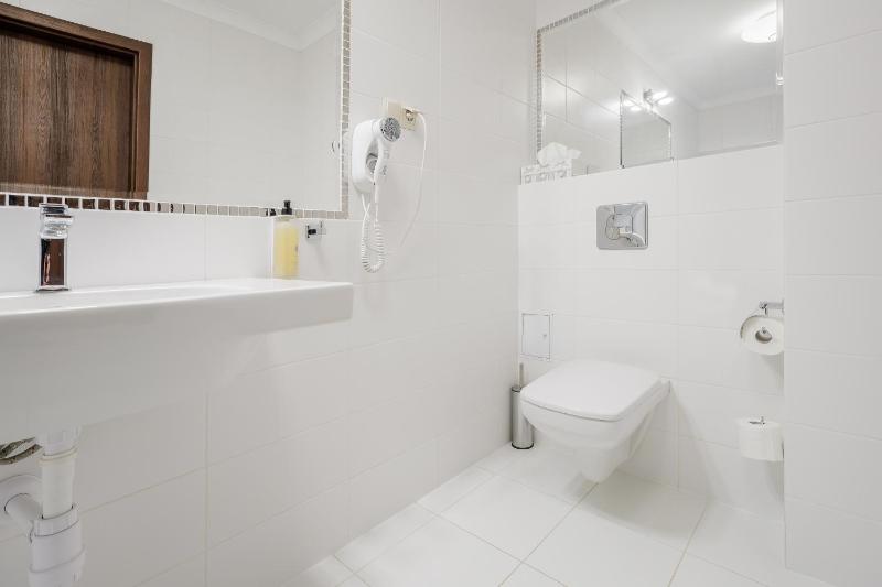 Classic Triple Room image 4