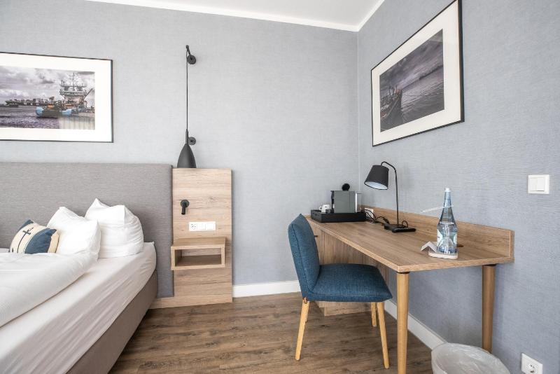 Superior Double Room image 1