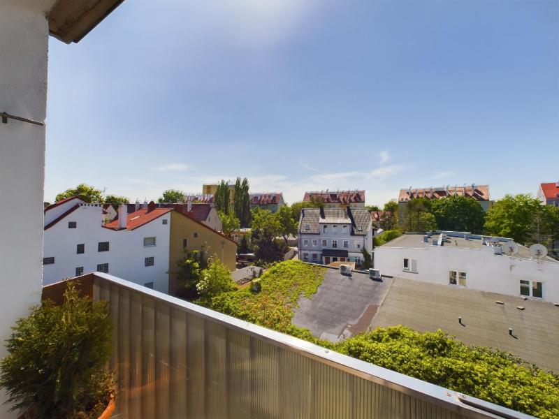 Beautiful Apartment for 6 people Located 550 m from the Beach by Noclegi Renters - image 9