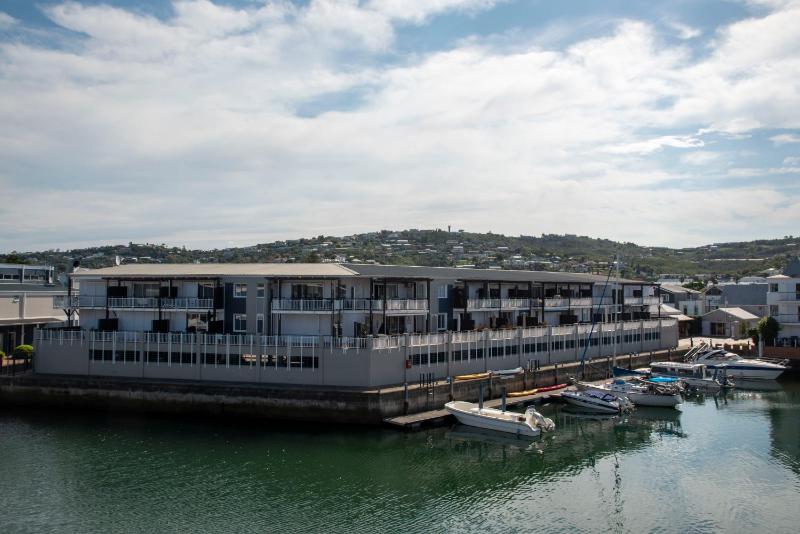 Waterfront 17 Quay West - image 12