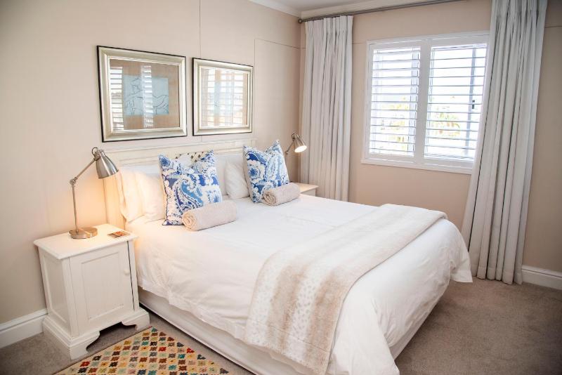 Waterfront 17 Quay West - image 16
