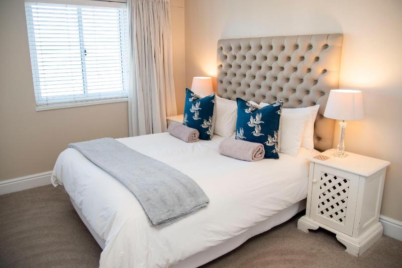 18 Quay West Waterfront- Family Apartments - image 3