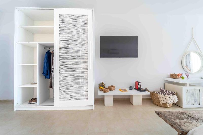 Alpha Urban Suites - image 6