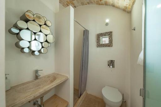 Standard Double Room image 3