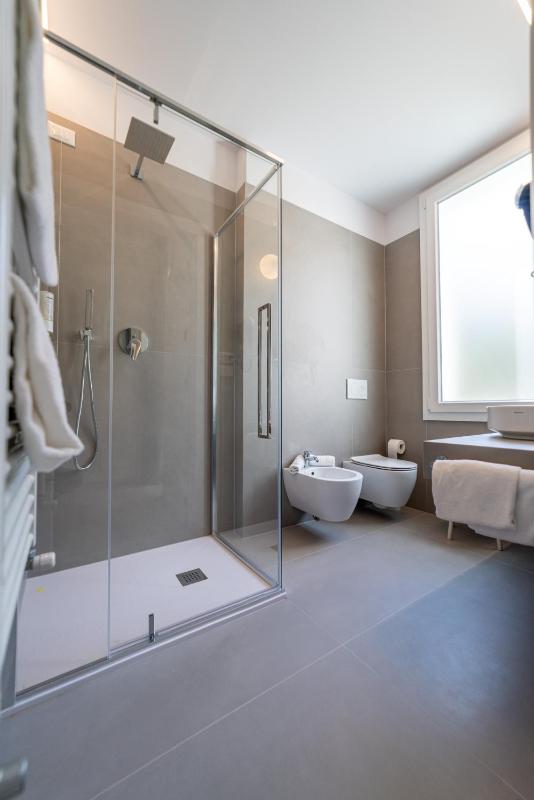 Superior Deluxe Double or Twin Room  image 4