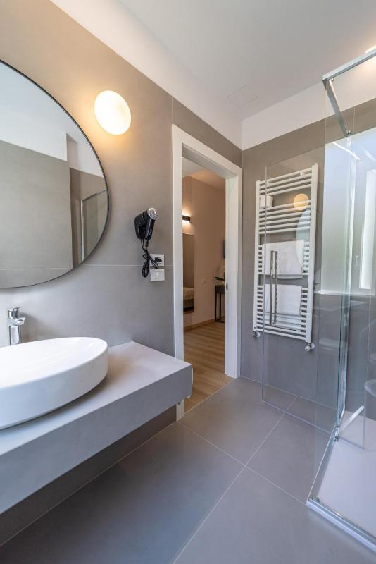 Superior Deluxe Double or Twin Room  image 3