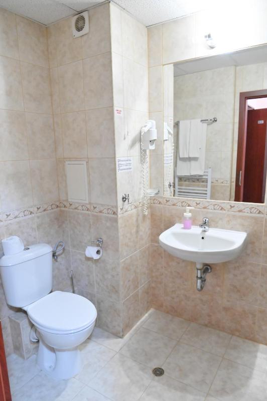 Studio Deluxe with Terrace (2 Adults) image 3