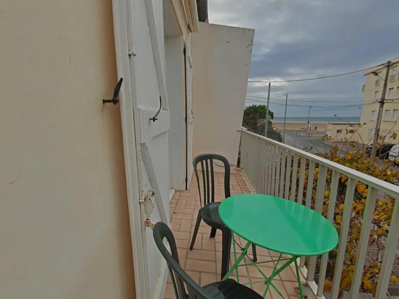 Appartement avec balcon proche plage - image 2