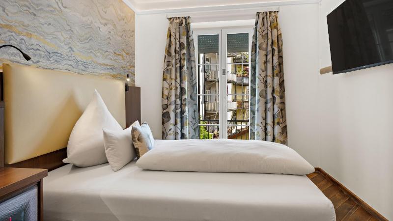Comfort Single Room image 4