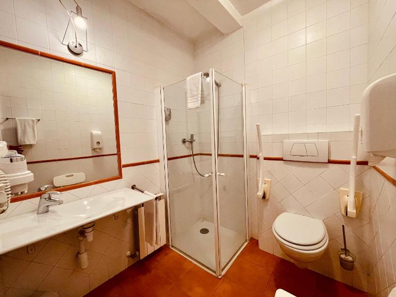 Economy Single Room  image 2