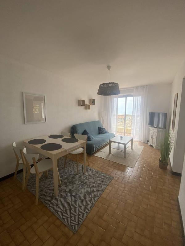 Jolie appartement à 50m de la plage - image 1