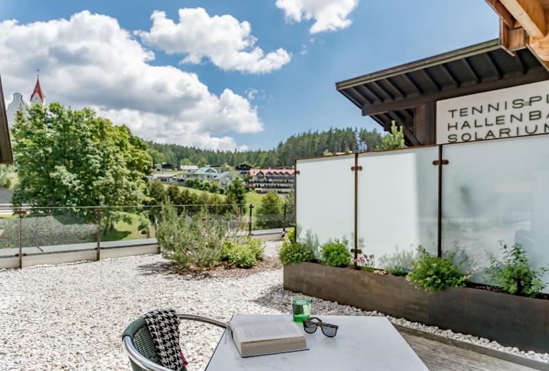 Single Room with Balcony image 4