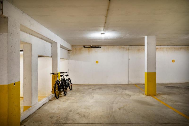 Ground Floor Apartment with Pool - image 6
