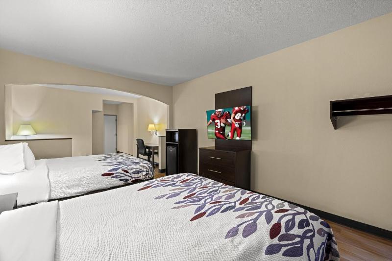 Suite with Two Queen Beds Non-Smoking image 4