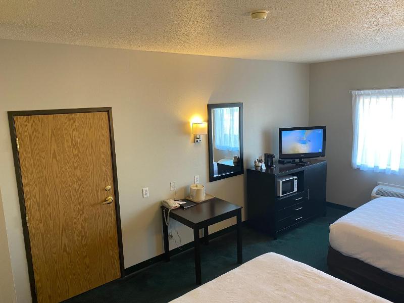 FairBridge Inn Express Tukwila - image 10