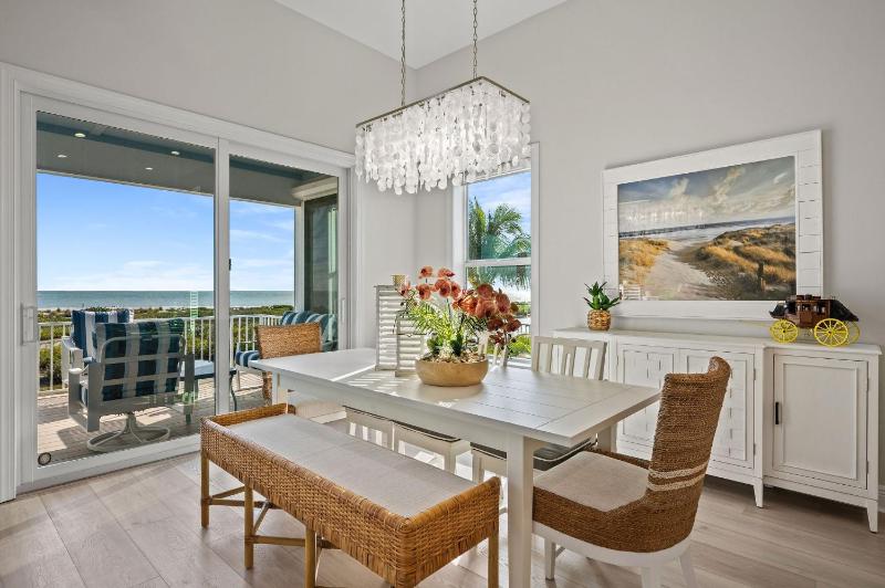 Papa's Boat House - 8214 Estero Blvd home - image 6
