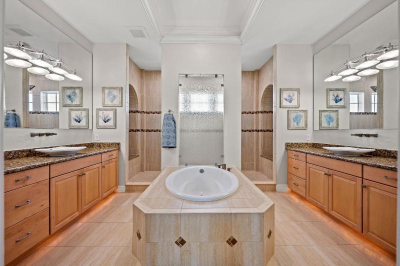 Papa's Boat House - 8214 Estero Blvd home - image 23