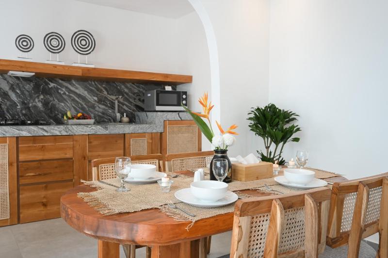The Wina Villa Canggu 10 Mins to La Brisa Bali - image 33