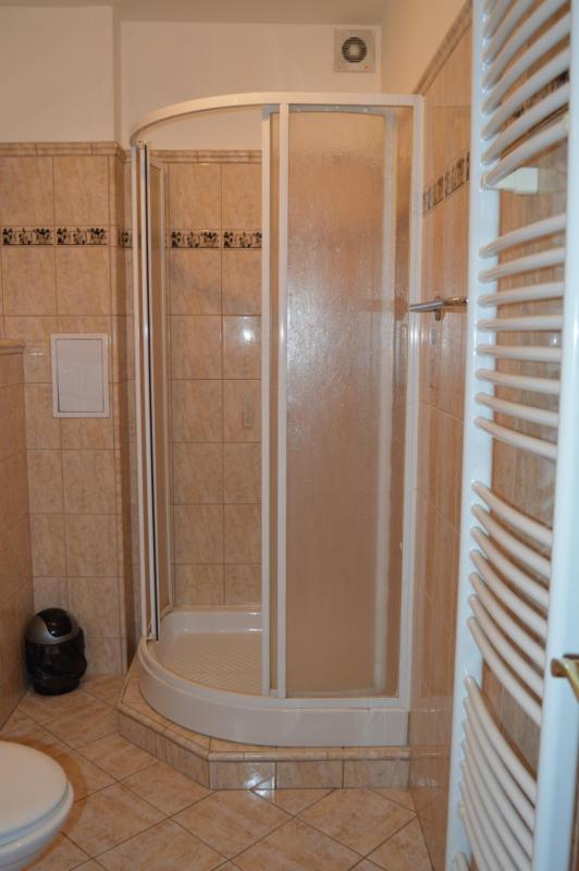 Double Room image 3