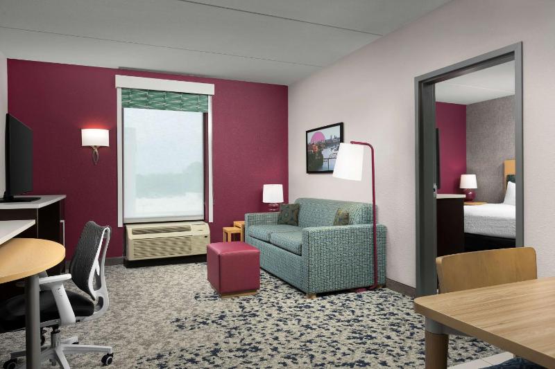One-Bedroom King Suite - Non-Smoking image 4