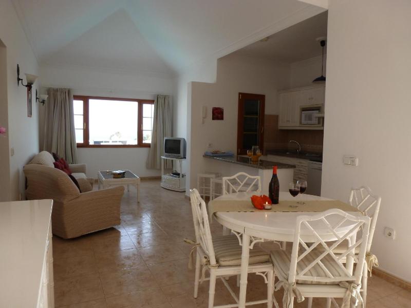Three-Bedroom Villa image 2