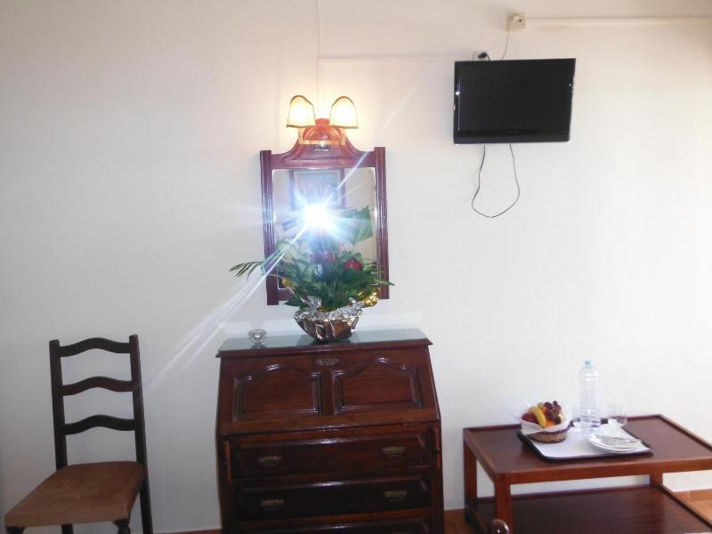 Twin Room with Balcony and Side View image 2