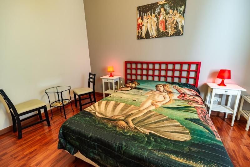 Double Room image 1