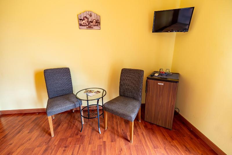 Double Room with Private External Bathroom image 4