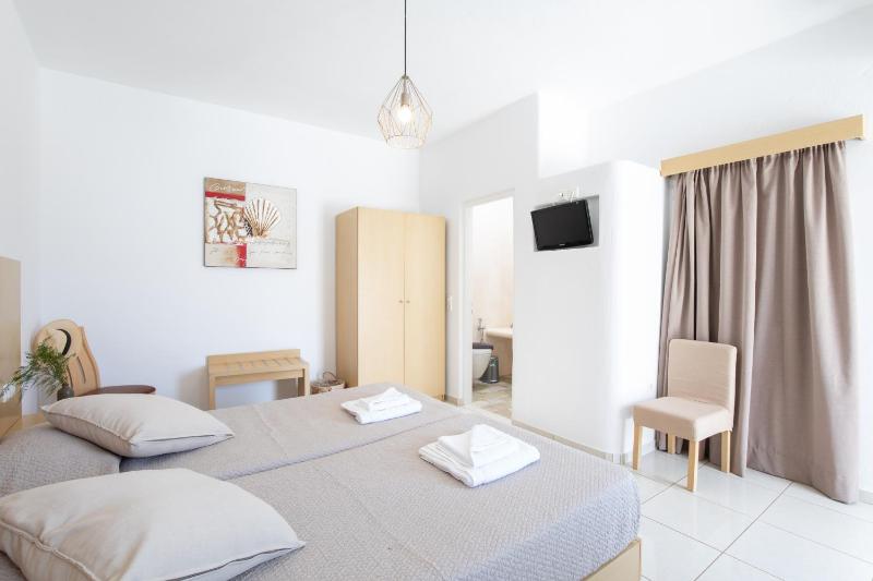 Agia Anna Beachfront Boutique - image 2