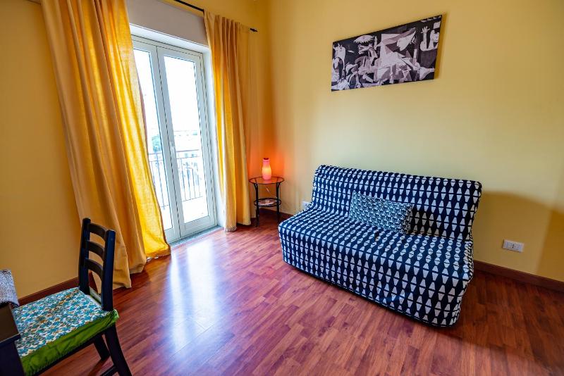 One-Bedroom Apartment image 4