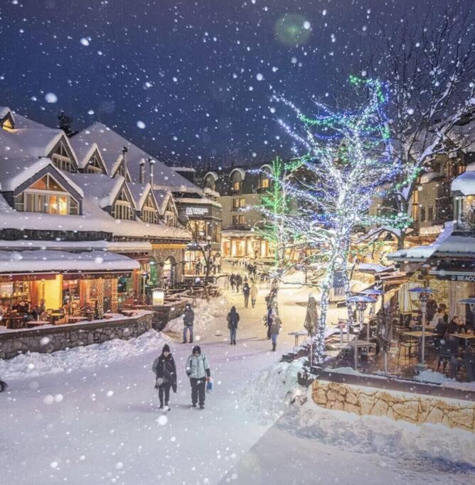 Bear Lodge Whistler Village - Spectacular Location on Village Stroll Designer Remodel - image 22
