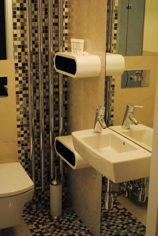 Apartamenty Wiejska 9 - image 16