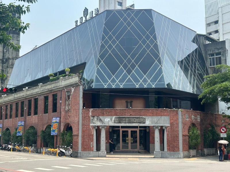 凝萃文旅 台中車站店 NCH-Business Hotel - image 2