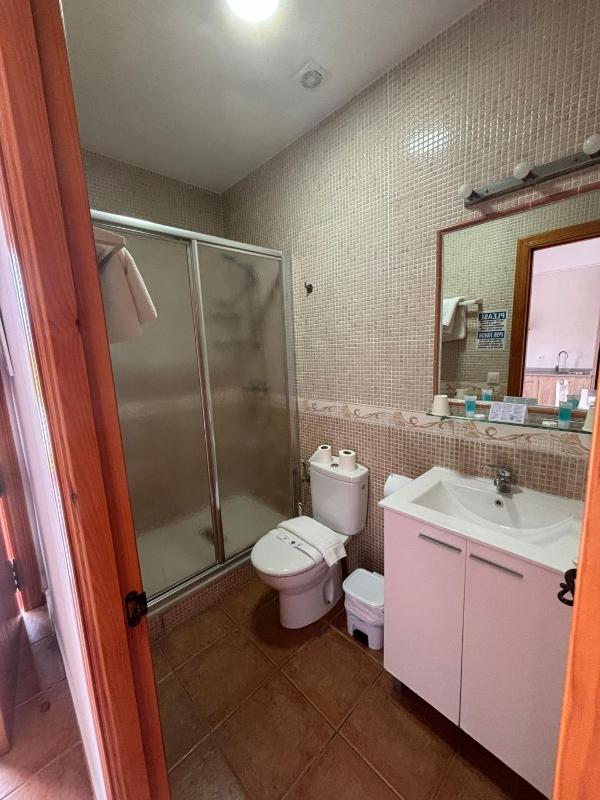 Triple room with kitchen image 1