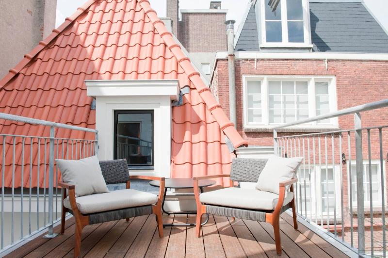 One-Bedroom Berenstraat Suite image 3