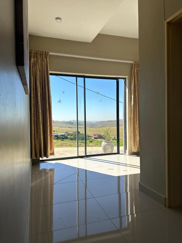 Valley View - image 11