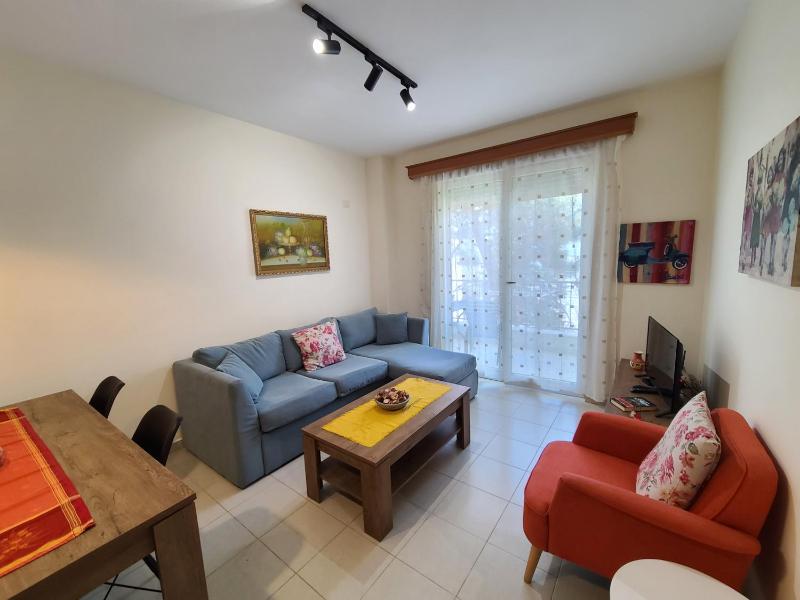 Bora's Apartment in Golem Beach - image 6