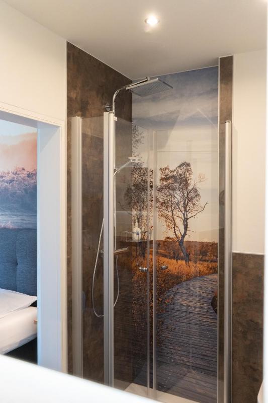 Superior Double Room with Balcony image 4