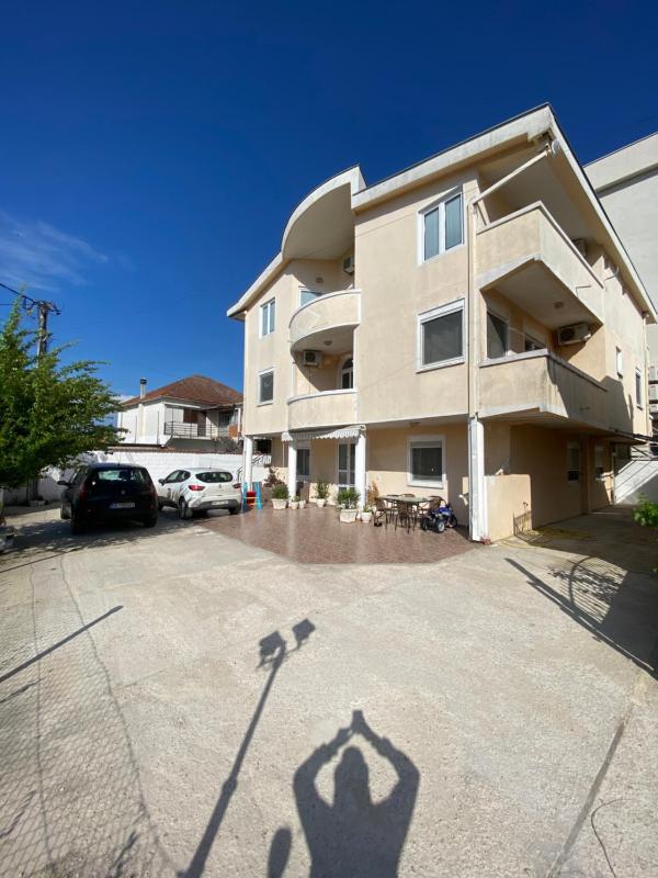 Starlight Apartments - image 16