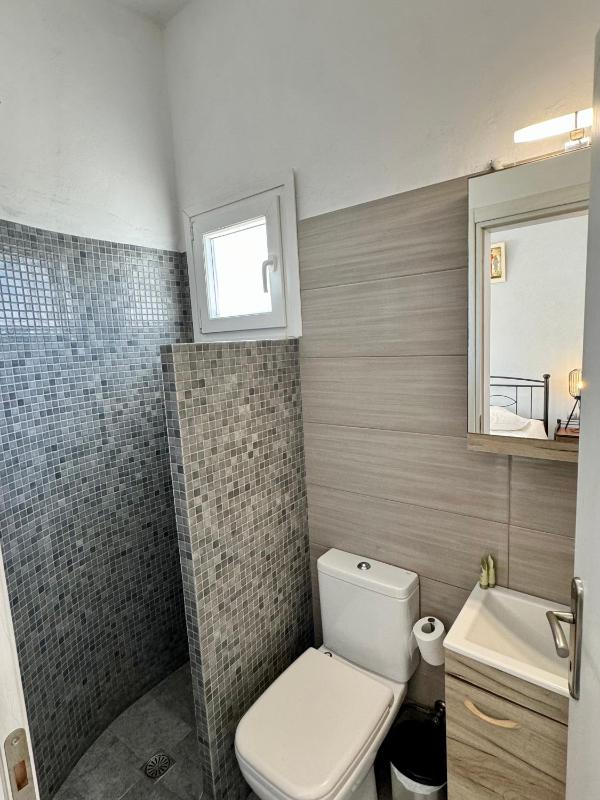 Large Double Room image 2