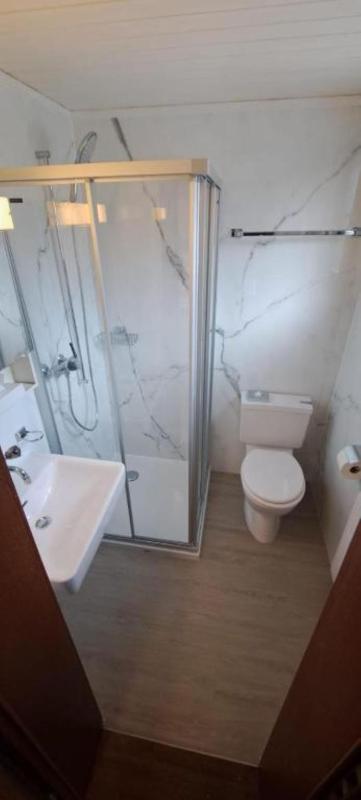 Double Room North image 3