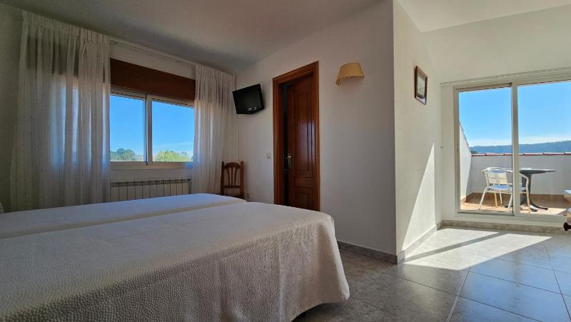 Twin Room with Terrace image 1