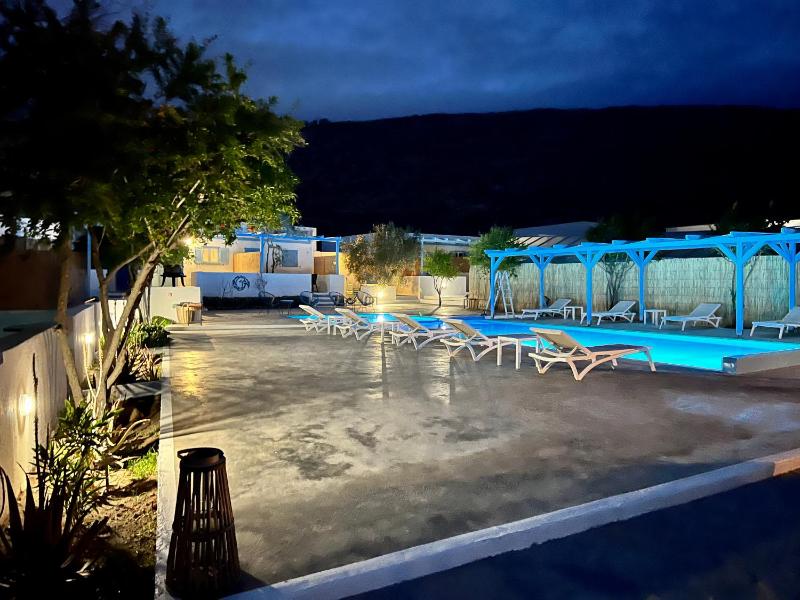 Apartment with Pool View  image 4