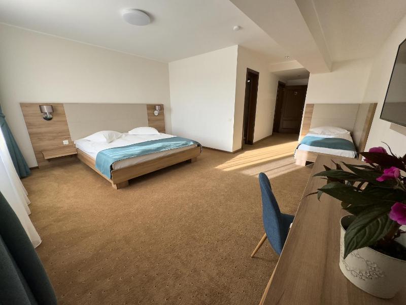 Hotel Regal - image 12