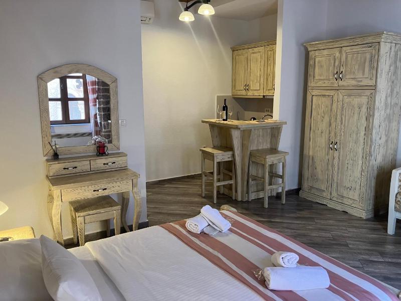 Deluxe Apartment image 2