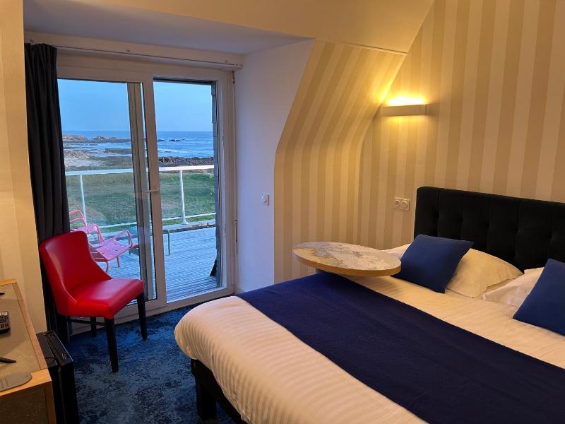 Double Room Sea View with terrace image 3