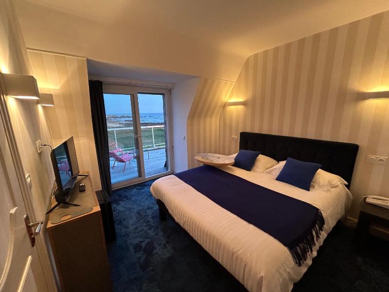 Double Room Sea View with terrace image 2