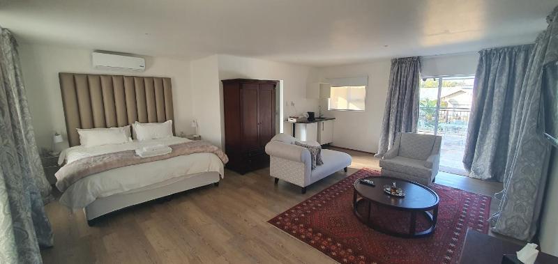 Acacia Lodge - image 11