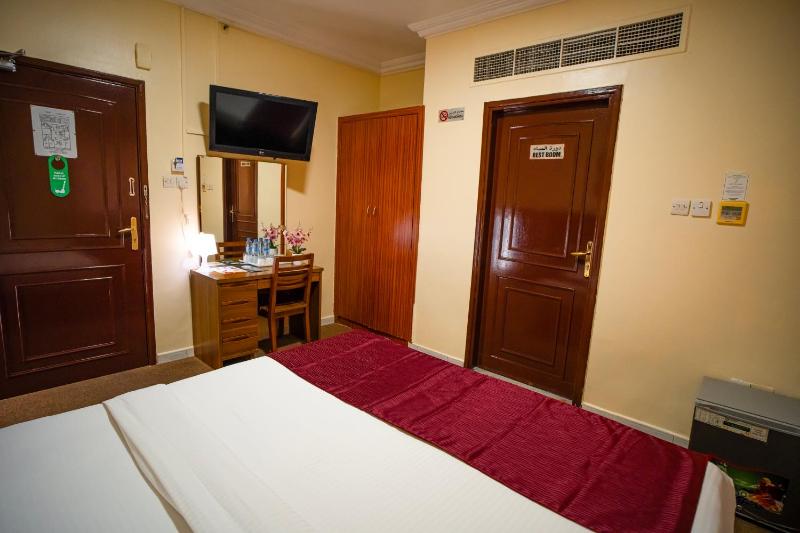 Double Room image 2